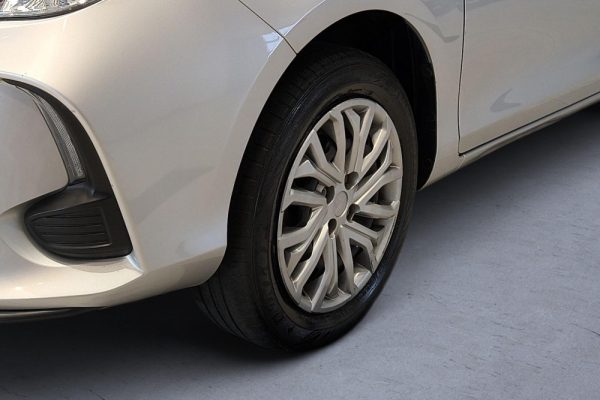toyota-yaris-07